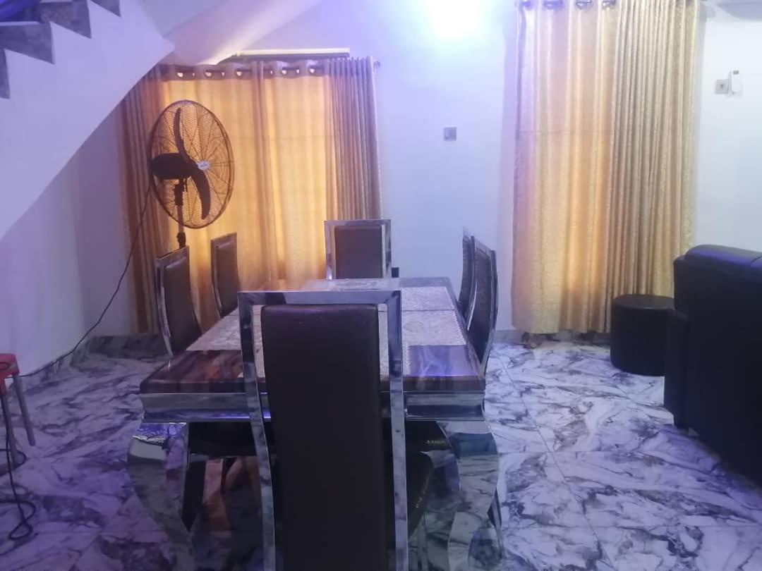 Appartement Saint Kingsley à Ibadan Extérieur photo