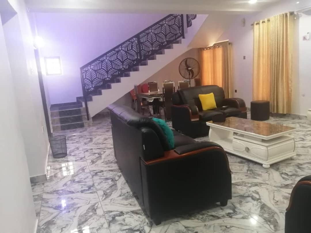 Appartement Saint Kingsley à Ibadan Extérieur photo