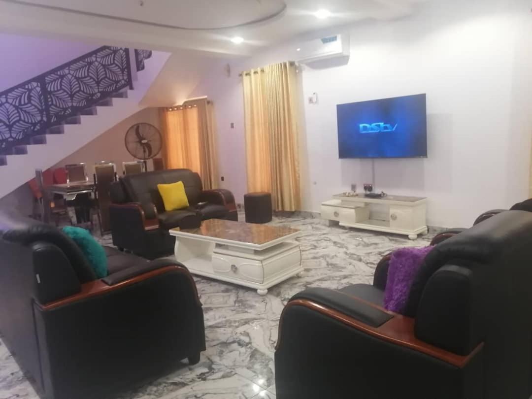 Appartement Saint Kingsley à Ibadan Extérieur photo