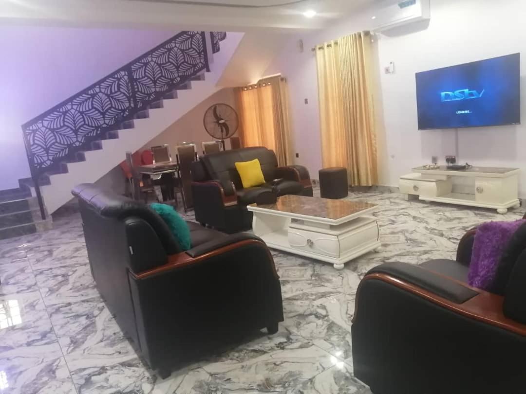 Appartement Saint Kingsley à Ibadan Extérieur photo